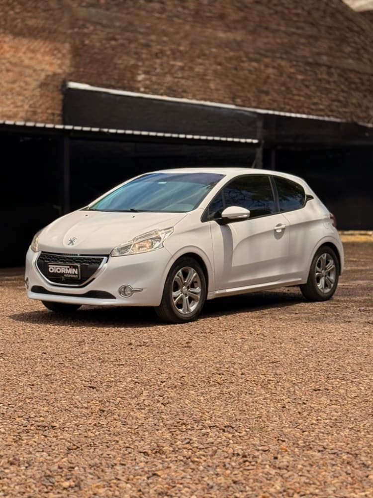 Peugeot 208